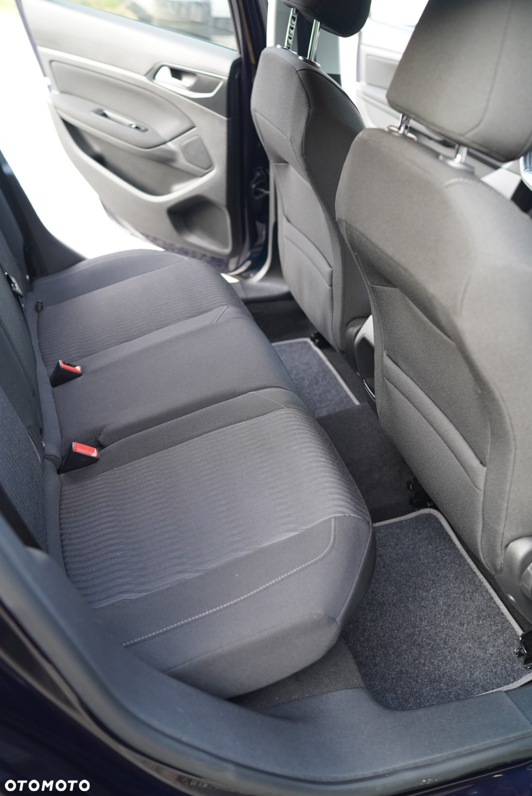 Peugeot 308 1.6 BlueHDi Allure S&S - 9