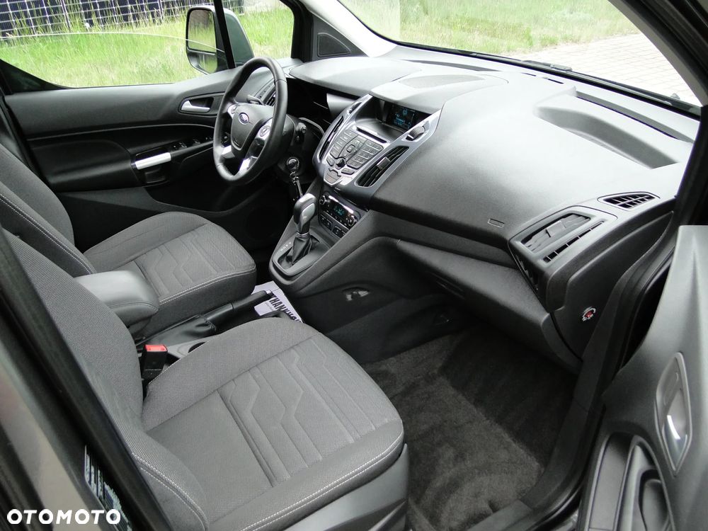 Ford Tourneo Connect Grand - 24