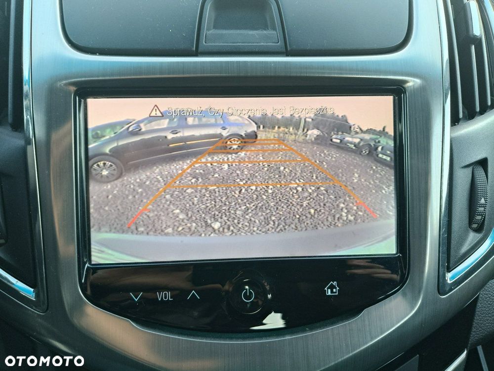 Chevrolet Cruze - 12