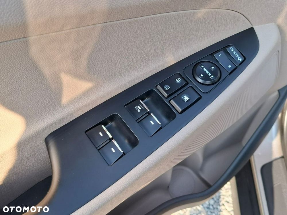 Hyundai Tucson 1.7 CRDI BlueDrive Comfort 2WD DCT - 29