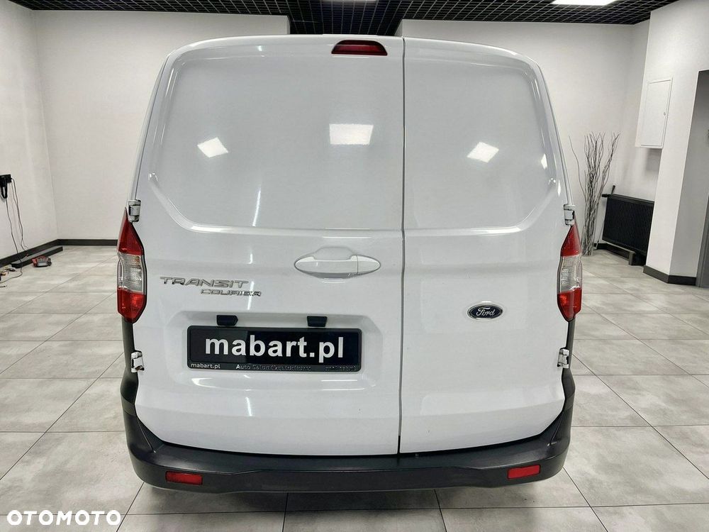 Ford Transit Courier - 4