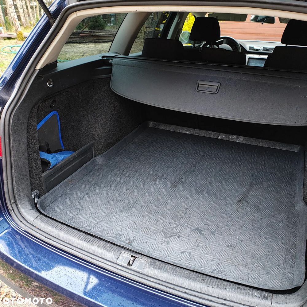 Volkswagen Passat 2.0 TDI DPF Trendline - 10