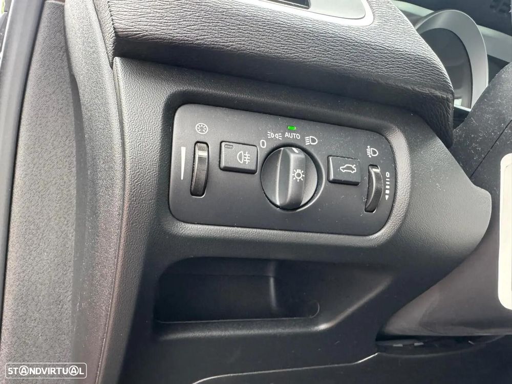 Volvo V40 2.0 D2 Kinetic - 23
