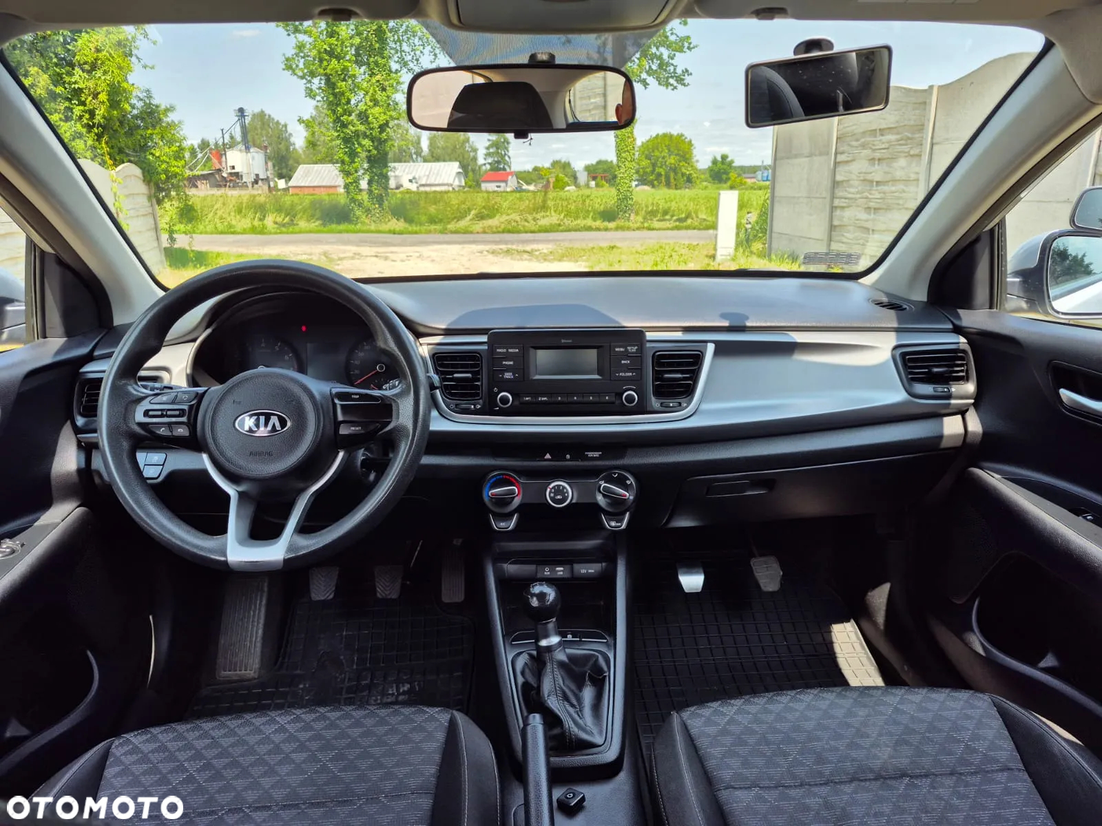 Kia Rio 1.2 L - 13