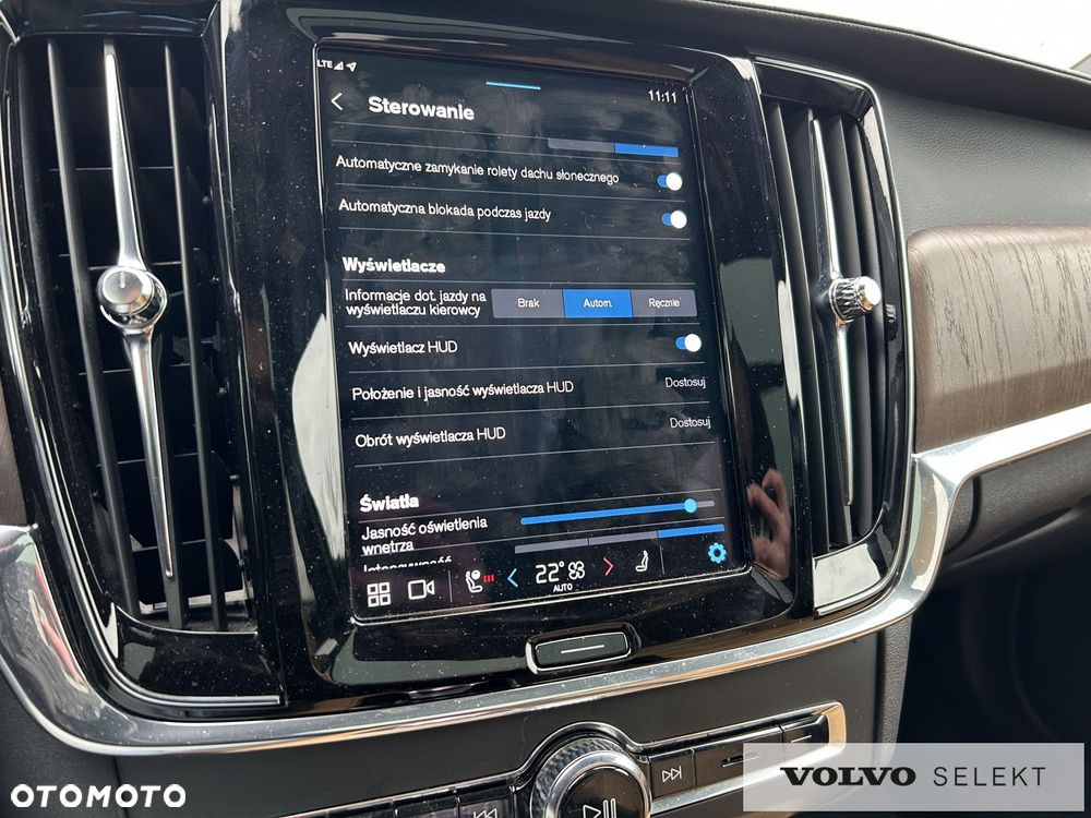 Volvo V90 Cross Country - 22