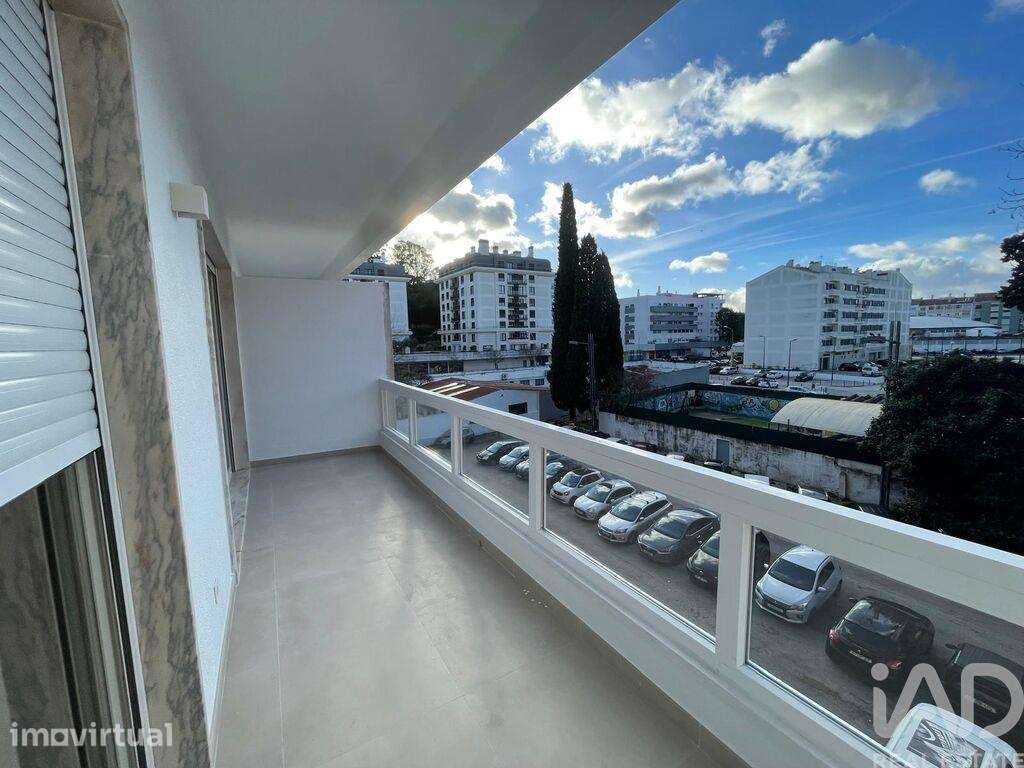 Apartamento T3 em Benfica de 110,00 m2 - Grande imagem: 3/24