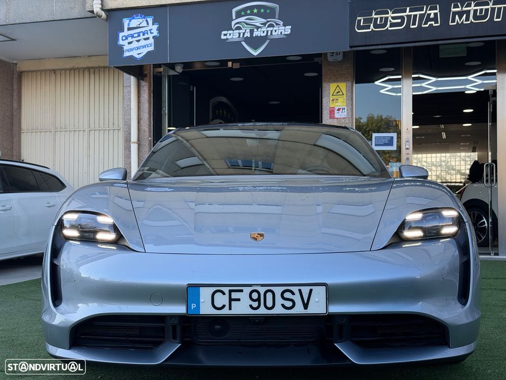 Porsche Taycan Turbo - 3