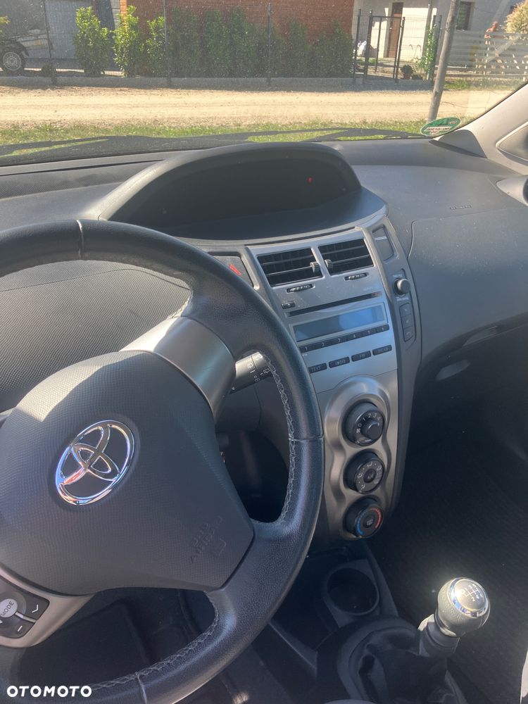 Toyota Yaris 1.33 Sol - 12