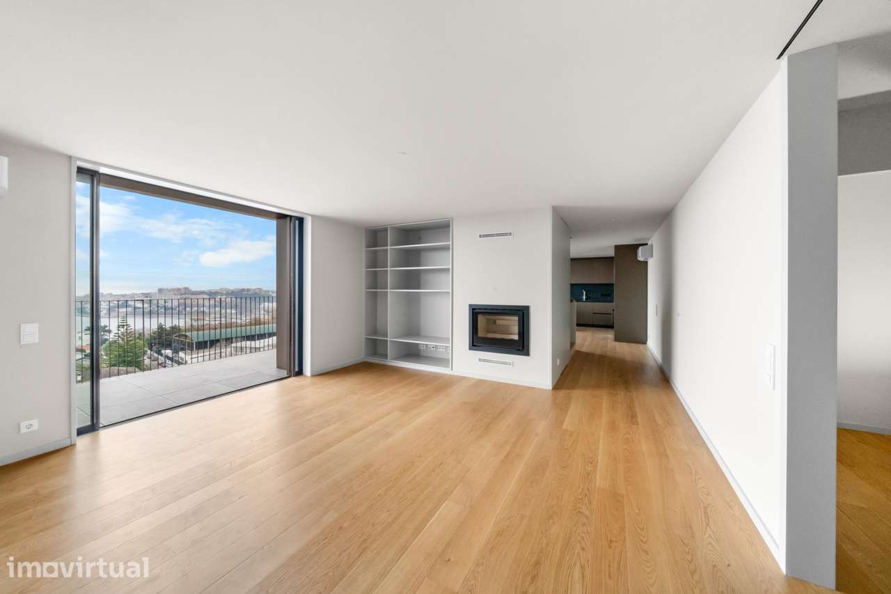 Espetacular T3 Duplex em condomínio fechado com vista mar - Grande imagem: 5/44