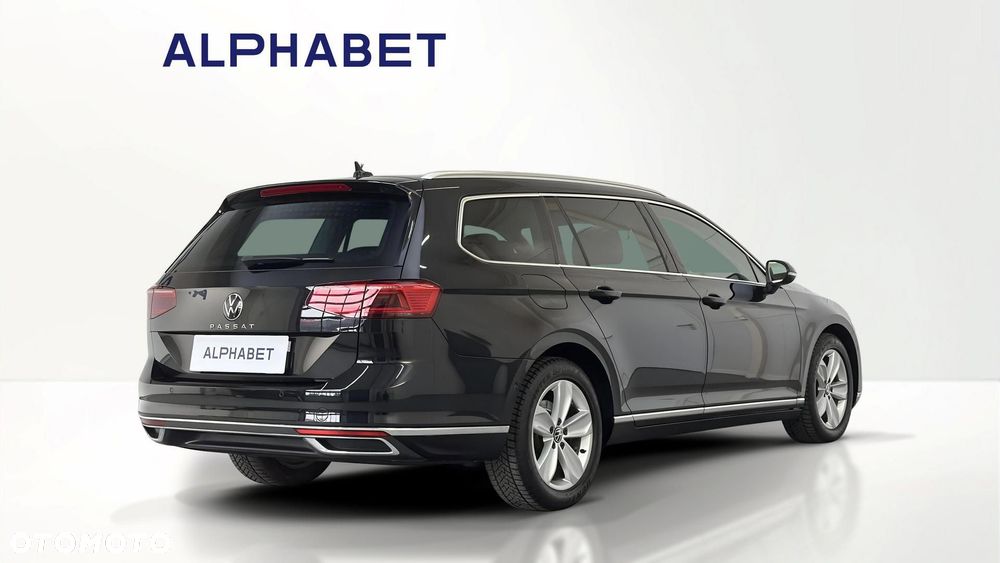 Volkswagen Passat 2.0 TDI EVO Elegance DSG - 9