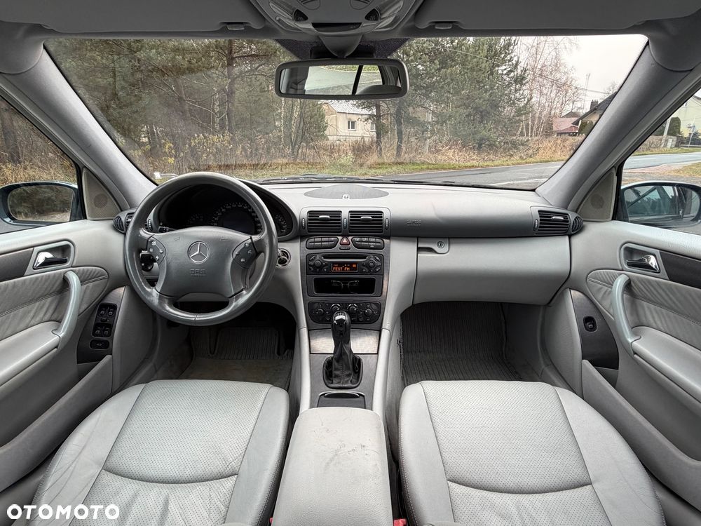 Mercedes-Benz Klasa C 220 T CDI Avantgarde - 22