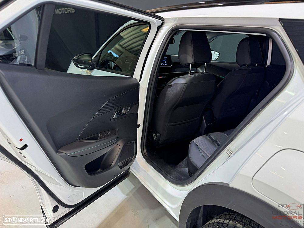 Peugeot 2008 1.2 PureTech Allure - 16