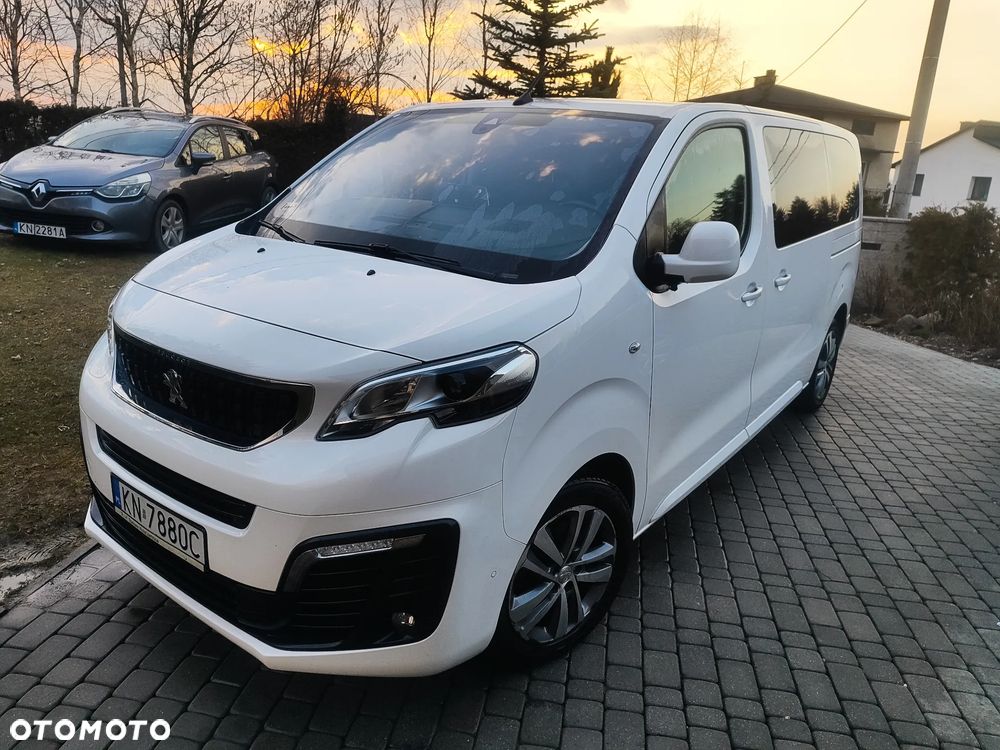 Peugeot Traveller - 1