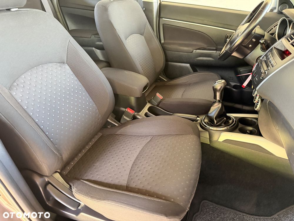 Mitsubishi ASX 1.6 Instyle AS&G - 17