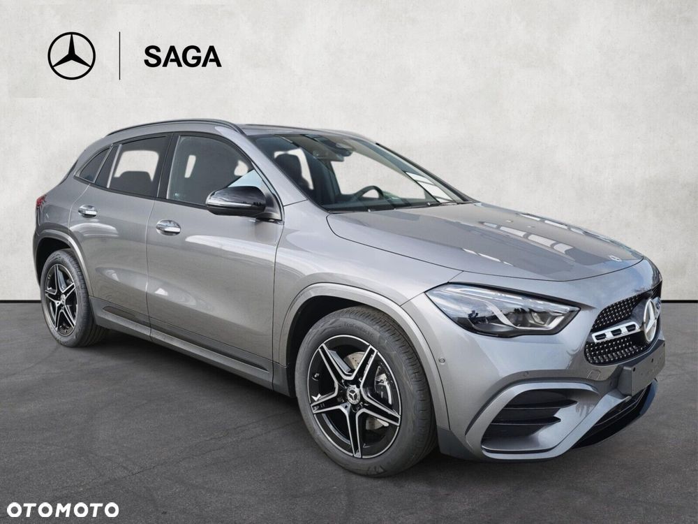 Mercedes-Benz GLA - 4