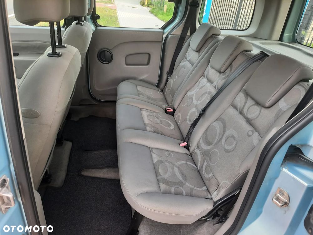 Renault Kangoo 1.5 dCi Helios - 9