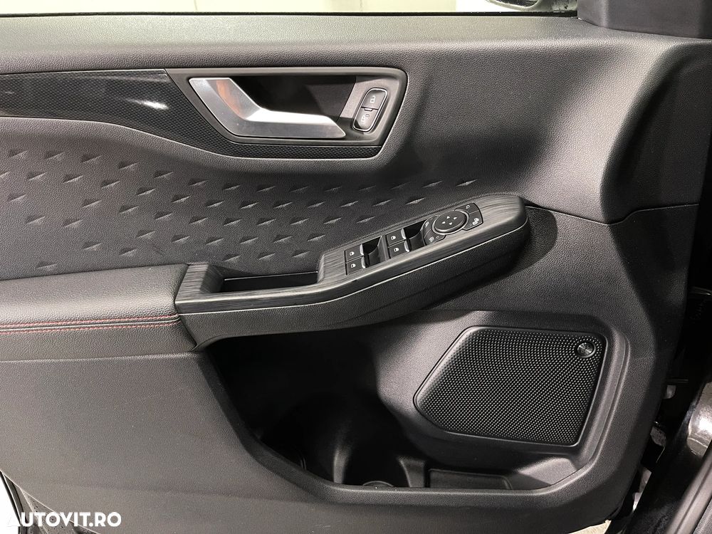 Ford Kuga 2.5 Duratec PHEV ST-LINE - 27