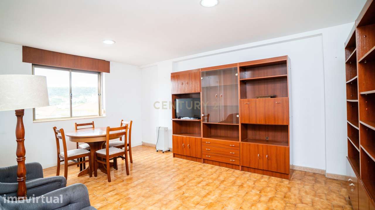 Apartamento T2 para Venda no Centro de Odivelas - Grande imagem: 2/14