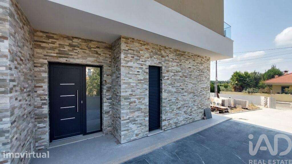 Casa T4 em Cantanhede e Pocariça de 321,00 m2 - Grande imagem: 2/28