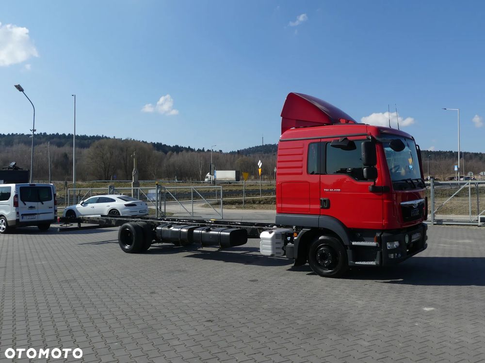 MAN TGL 12.220 / AUTOMAT / NISKI PRZEBIEG / EURO 6 / - 11