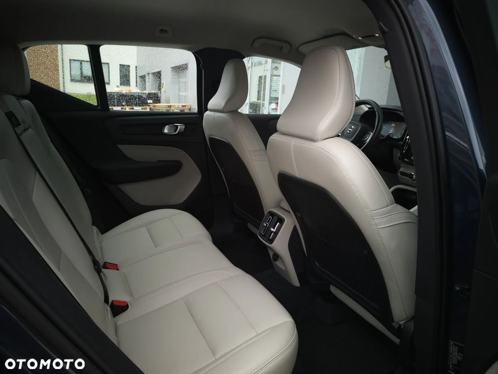 Volvo XC 40 T3 Inscription - 34