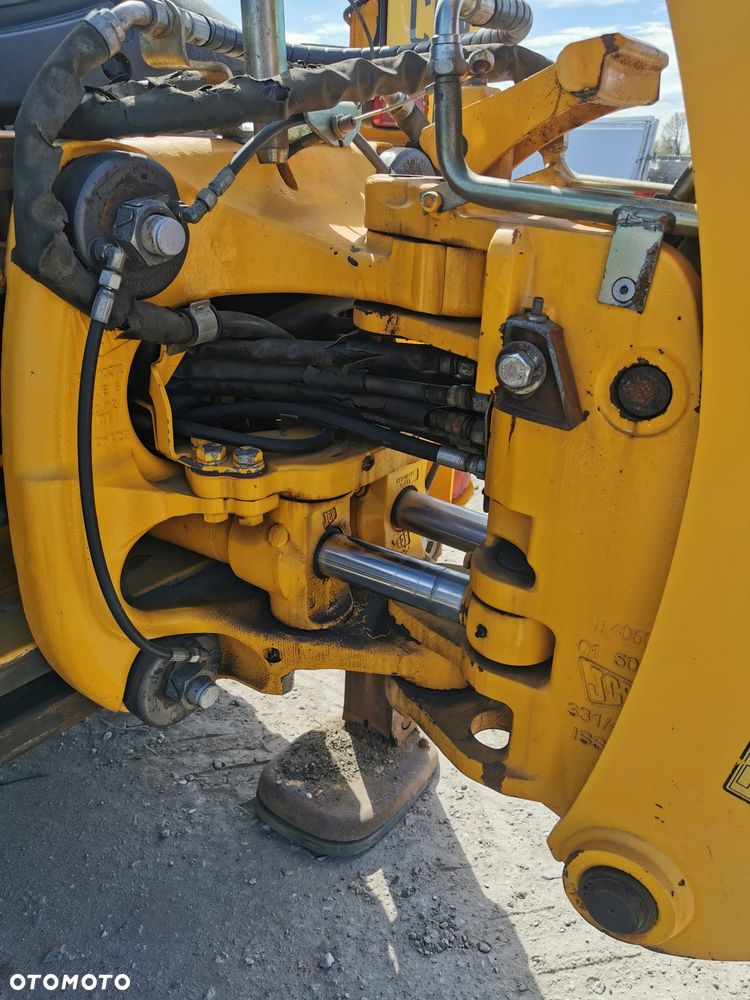 JCB 3CX Powershift - 27
