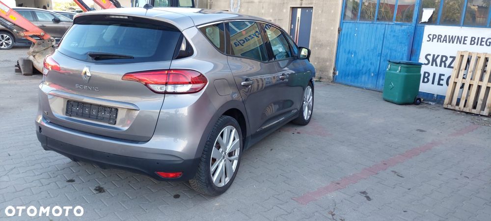 Renault Scenic - 8