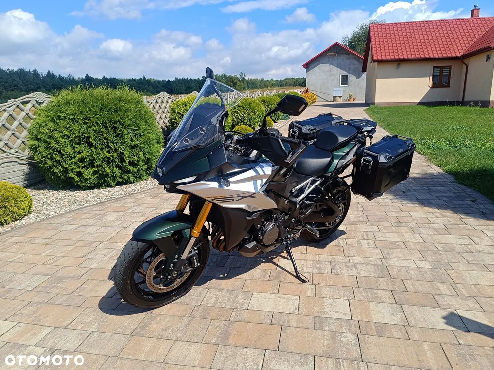 Suzuki GSX 1000 - 4