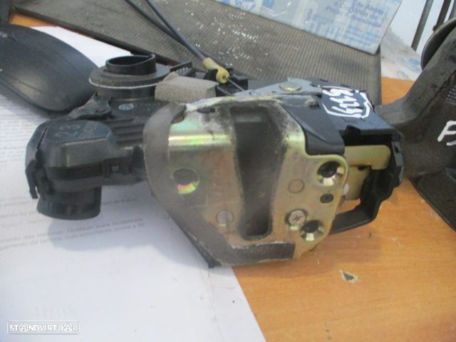 Fecho Fec5123 DAIHATSU SIRION 2005 1.3I  16V 75CV 5P CINZA FESQ 5 PINOS - 4