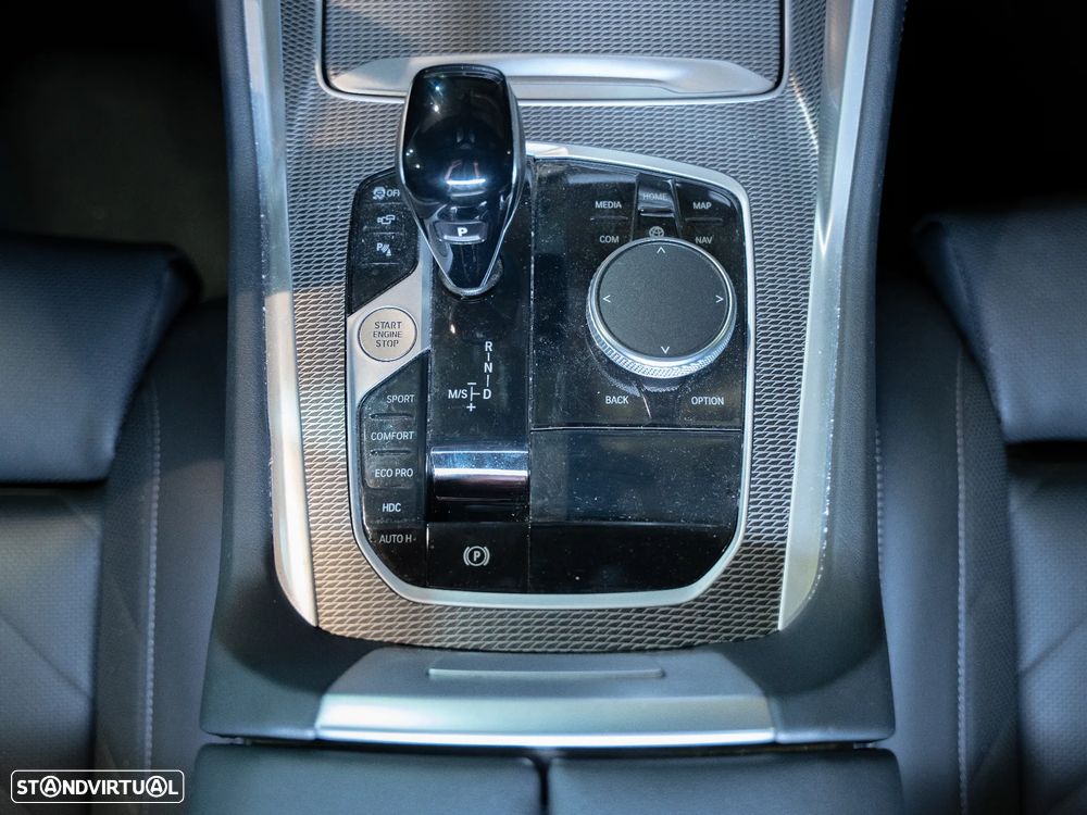 BMW X6 40 d xDrive Pack M - 13