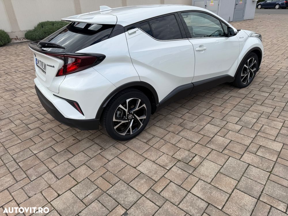 Toyota C-HR 1.8 HSD 122 CP 4x2 CVT Cult - 3