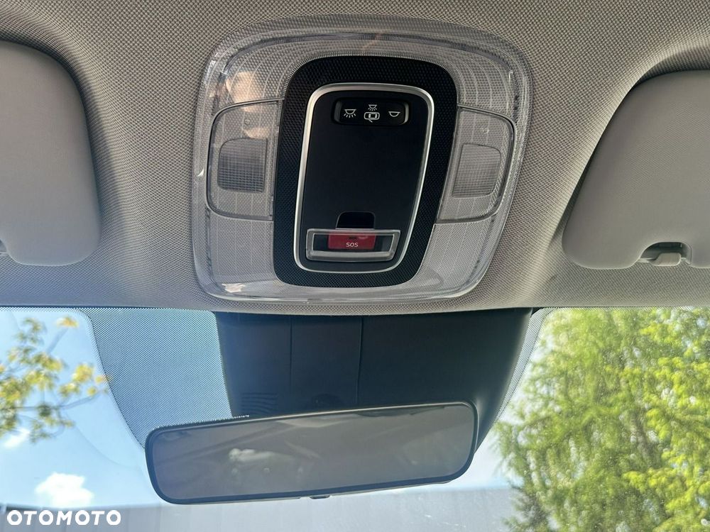 Hyundai Elantra - 39