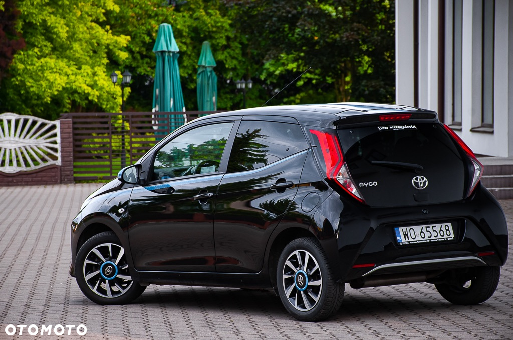Toyota Aygo 1.0 VVT-i Color Edition - 2