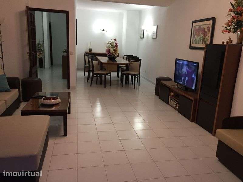 Aluga-se apartamento T3 Praia da Rocha Portimão - Grande imagem: 5/12