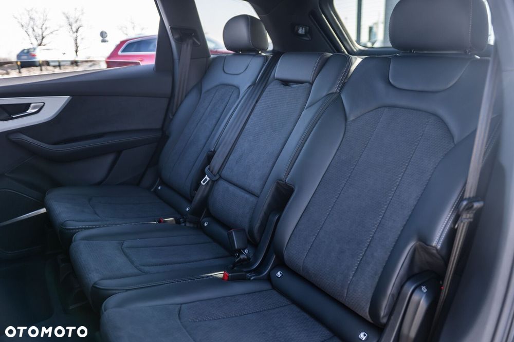 Audi Q7 - 16