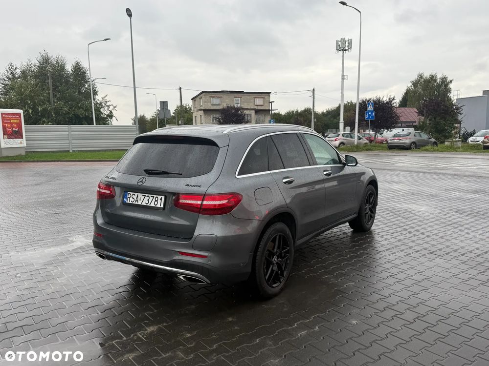Mercedes-Benz GLC - 6