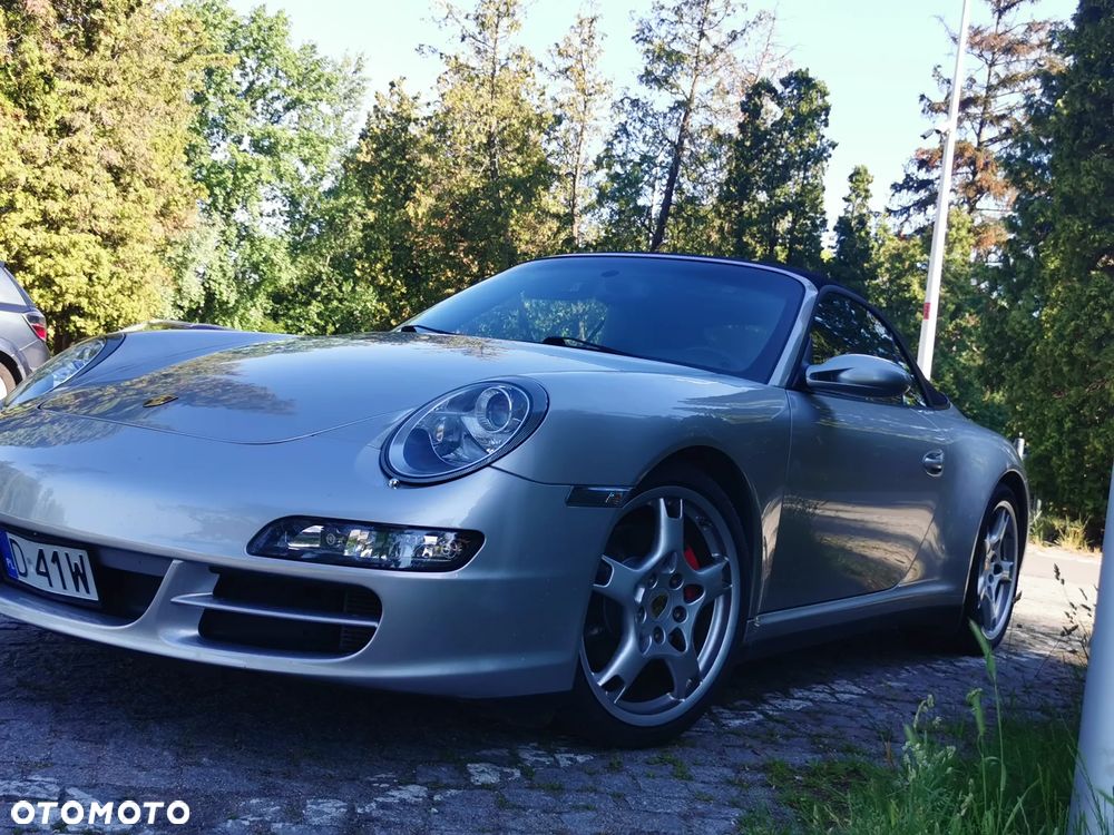 Porsche 911 Carrera 4S - 1