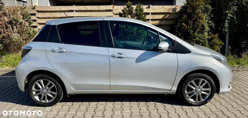 Toyota Yaris 1.33 Prestige - 10