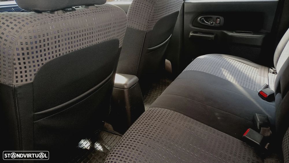 Mitsubishi L200 2.5 TD CD Strakar ABS+AC - 6