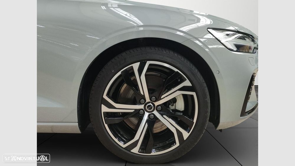 Volvo V60 2.0 T6 AWD TE Plus Dark - 8