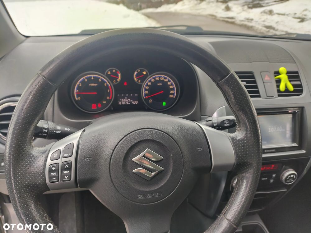 Suzuki SX4 1.6 Premium 4WD - 11