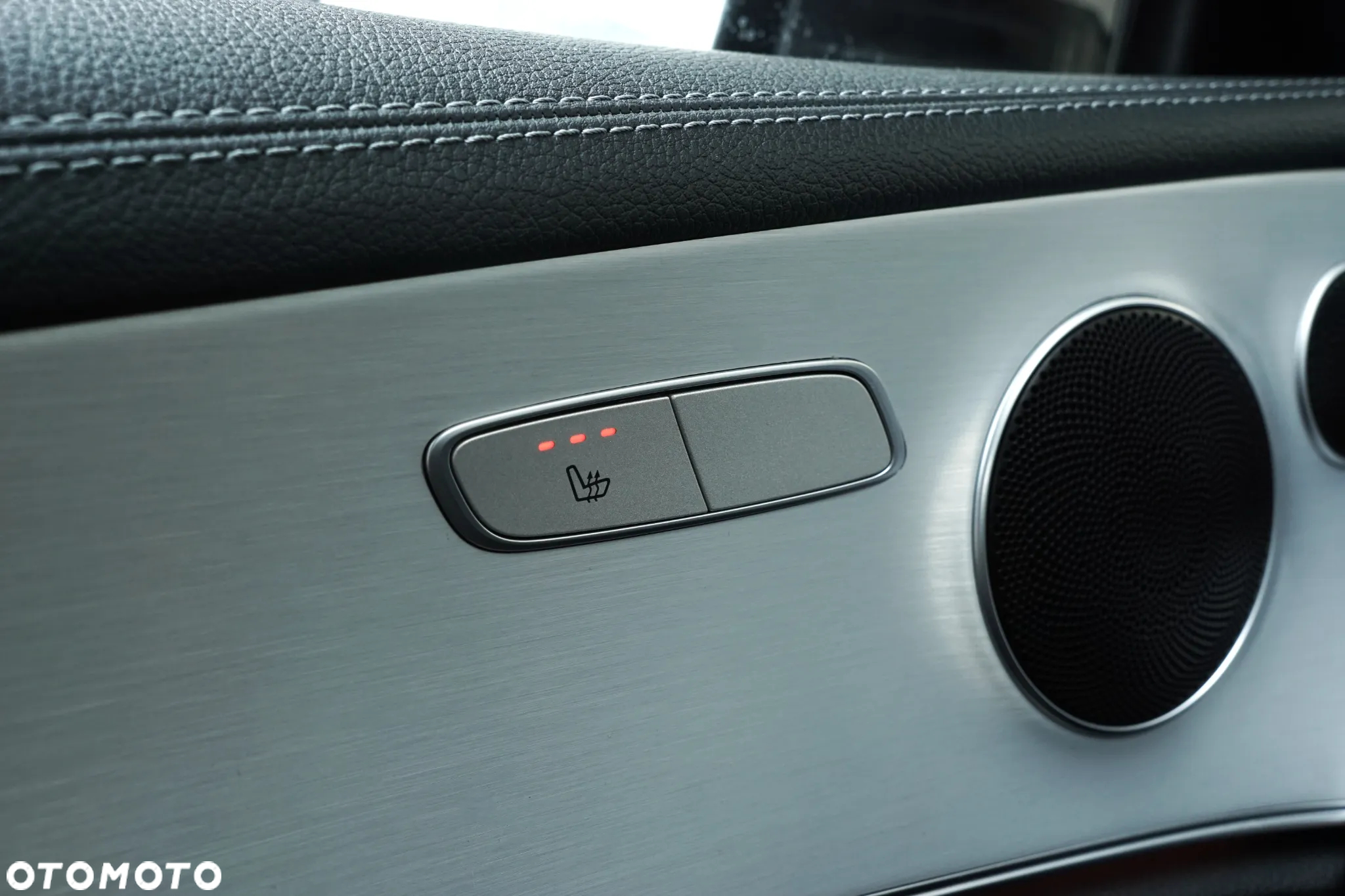 Mercedes-Benz Klasa E 200 Coupe 4-Matic 9G-TRONIC - 20