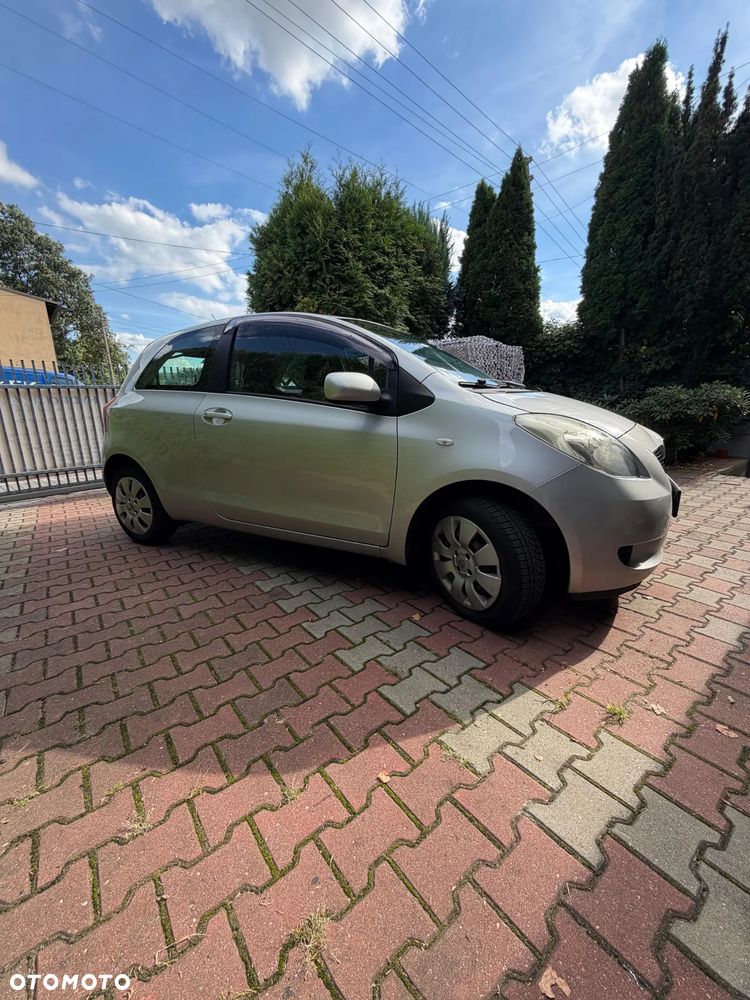 Toyota Yaris - 2