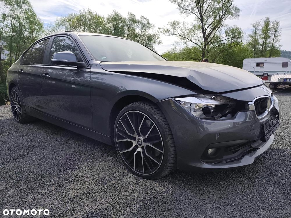 BMW Seria 3 330d xDrive Luxury Line - 8