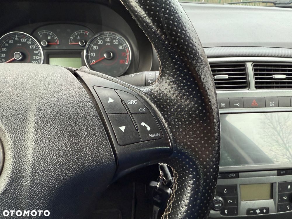 Fiat Grande Punto - 21