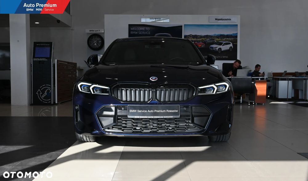 BMW Seria 3 330i xDrive M Sport - 2