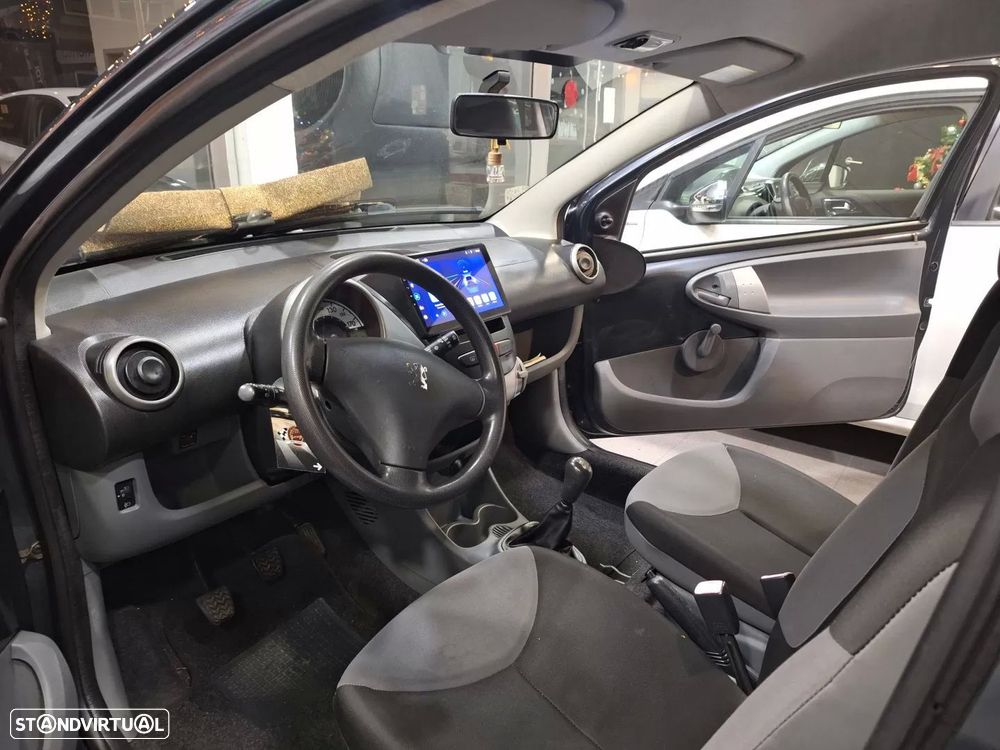 Peugeot 107 1.0 Trendy - 6