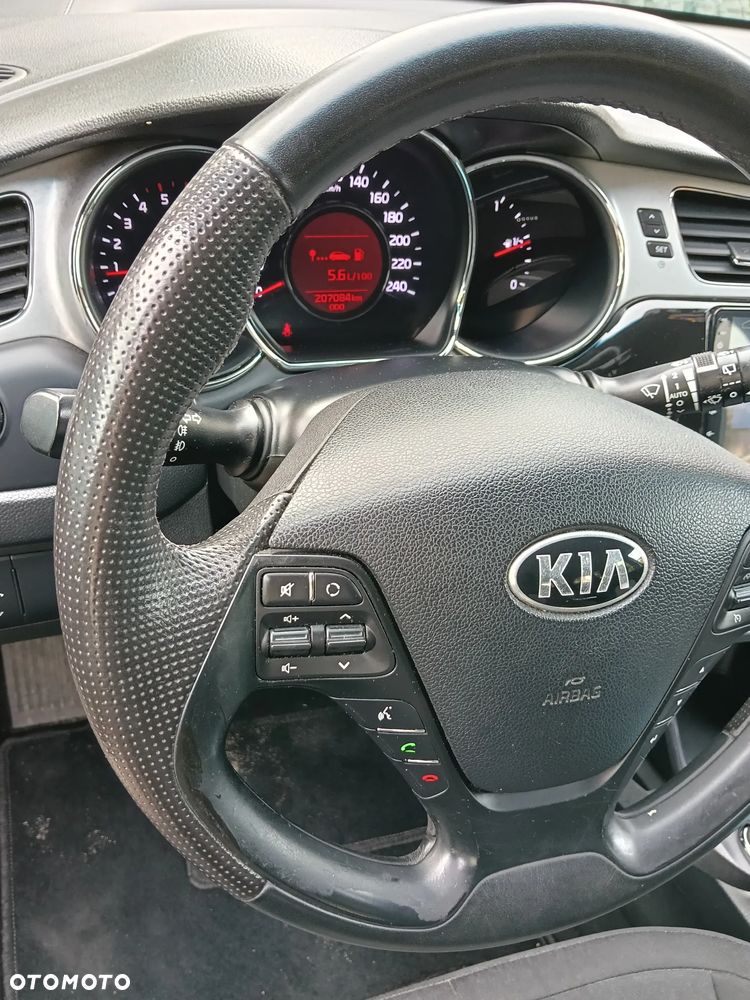 Kia Ceed 1.6 CRDi L - 17