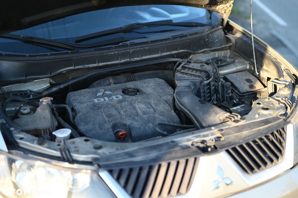 Mitsubishi Outlander 2.0 DID Intense - 33