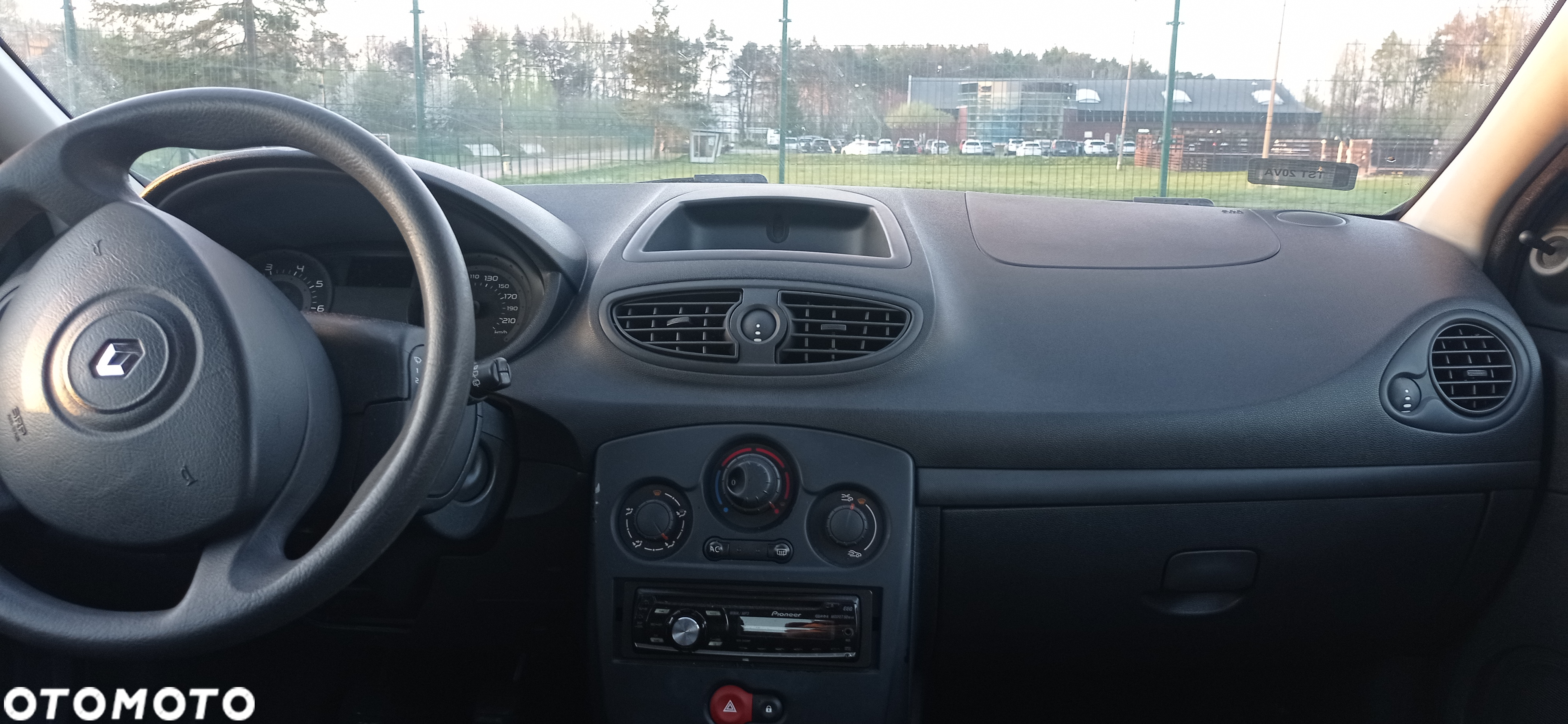 Renault Clio 1.2 16V Wind - 14